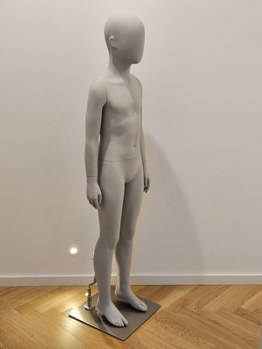 Manekin dziecięcy Best Mannequins BINK 10 lat 140 cm + stalowa podstawa