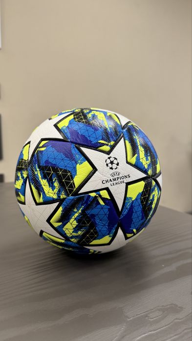 М'яч футбольний UCL Ліга Чемпіонів Новий розмір 4