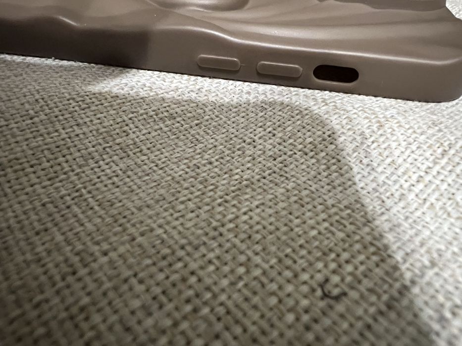 Чохол на IPhone 13 pro max об’ємне серце, 3D візерунок