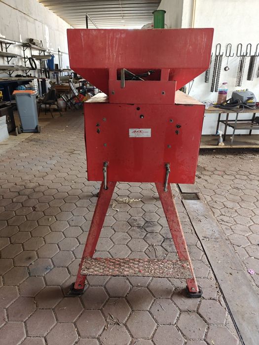 Moinho agrícola Galucho Agram A40