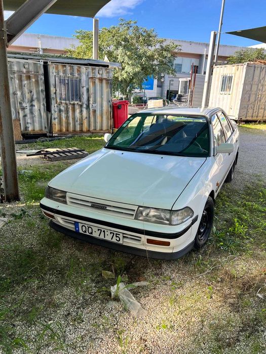 Toyota Carina II Sedan 1.6