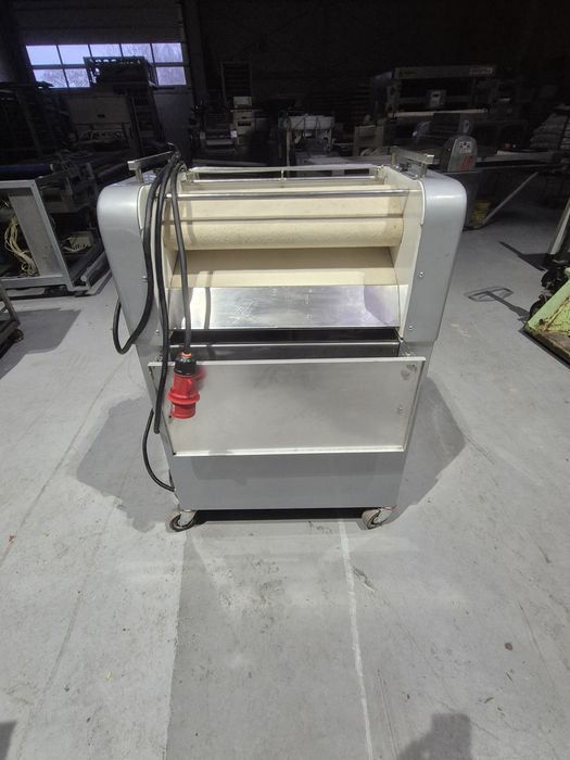 Rogalikarka do bułek