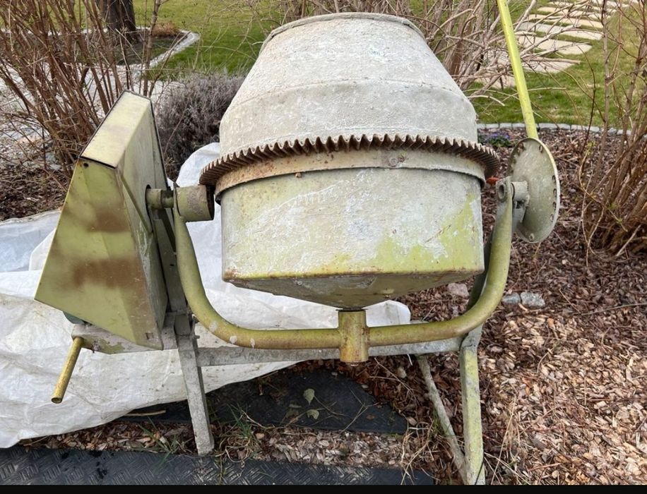 Betoniarka  na  siłę 230v