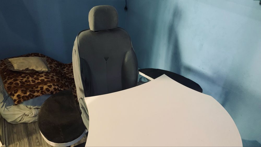 Продам компьютерный стол