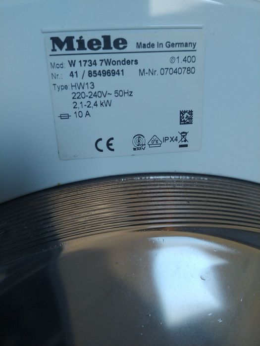 Máquina de lavar roupa Miele W1734 – para peças / não liga