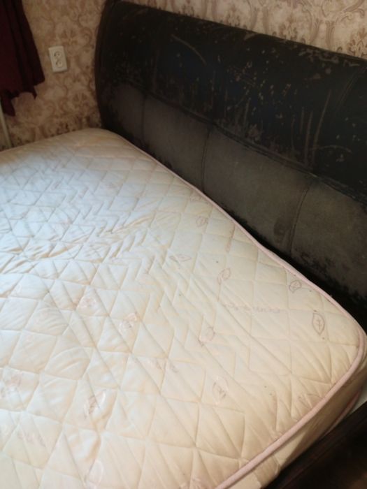 Продам двухспальню кровать190.210