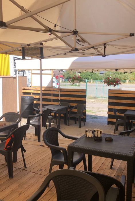 Столи стільці , комплекти , стіл з стільцями для кафе