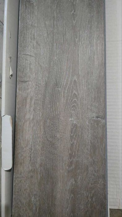 Ламинат продається