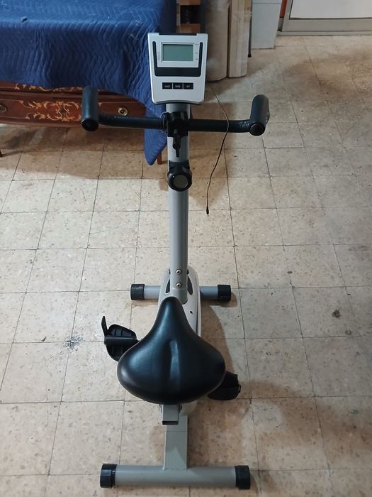 Bicicleta de ginásio