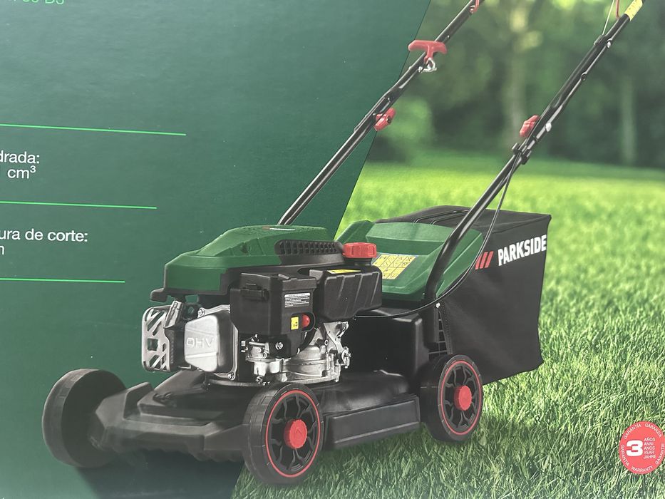 Maquina de vortar relva parkside nova