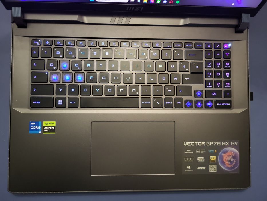 Laptop gamingowy  MSI Vector GP78HX 13VG RTX 4070