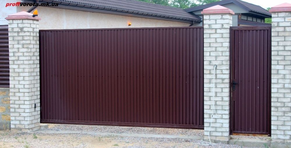 Изготовление недорогих ворот "под профнастил"-автоматические.