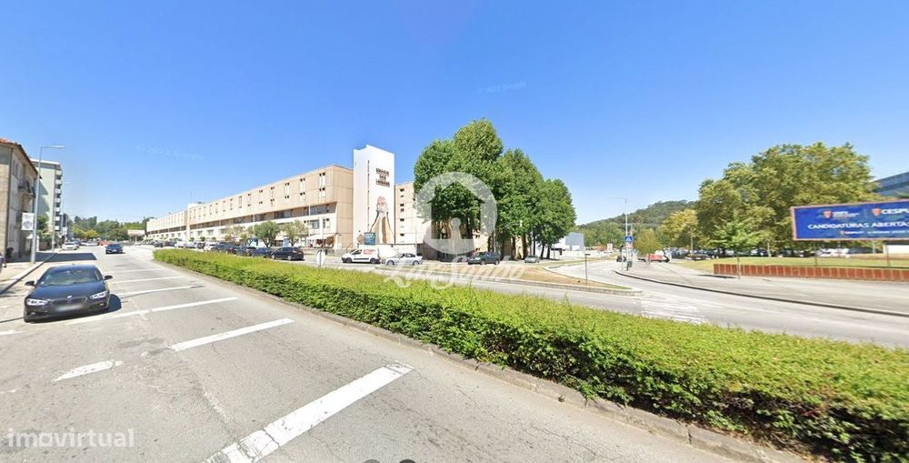 Loja com 57m2 no centro de Vila Nova de Famalicão