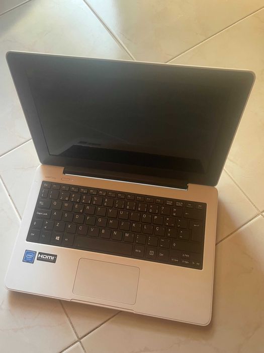 Portátil Classmate Leap T304P – Como Novo (Impecável)