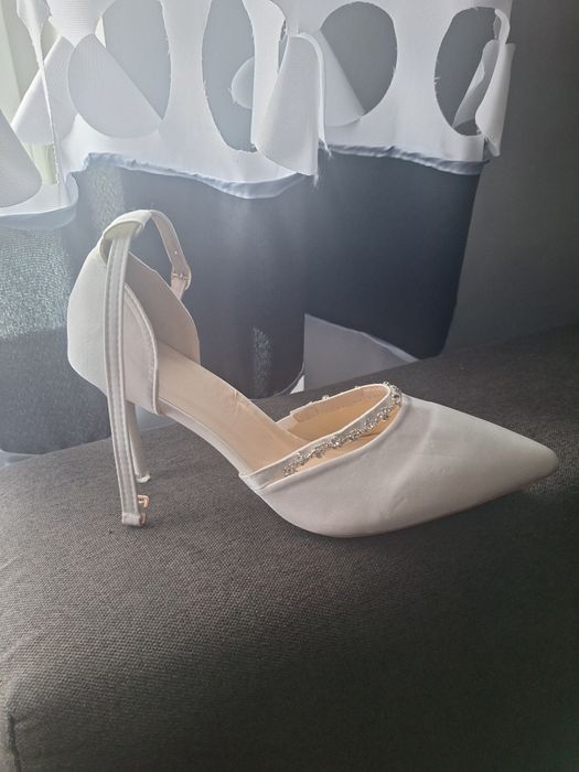 Buty ślubne r 40