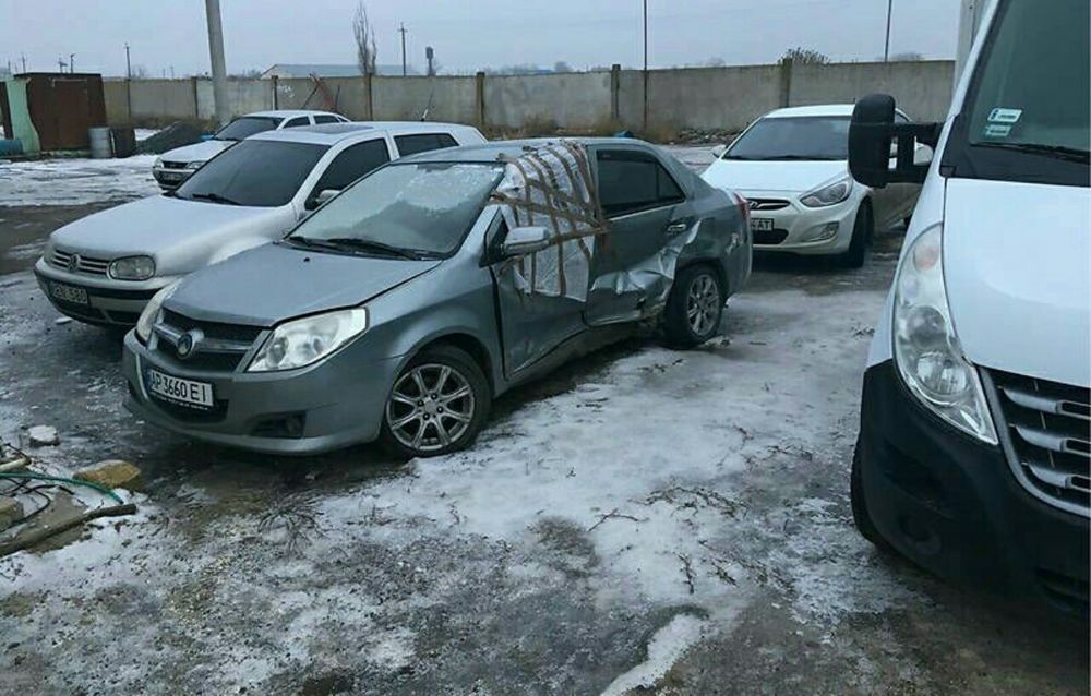 Джили МК СК кузов или частями