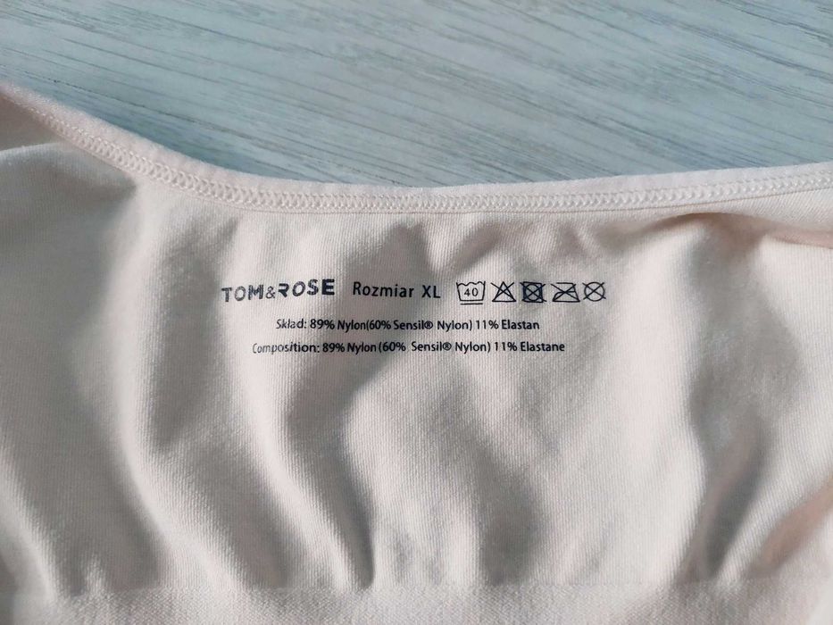 XL koszulka podkoszulek bielizna kształtująca modelująca sylwetkę