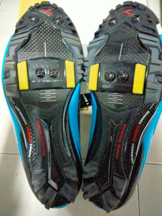 NOVO - sapatos BTT - sola carbono