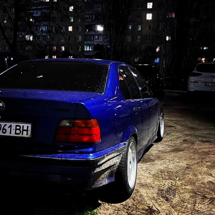 Продам Е36 БМВ смотрю весь обмен