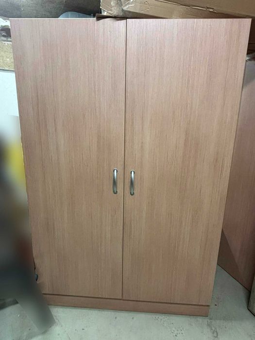 Solidna szafa dwudrzwiowa na zamówienie – stan idealny (3 sztuki!)