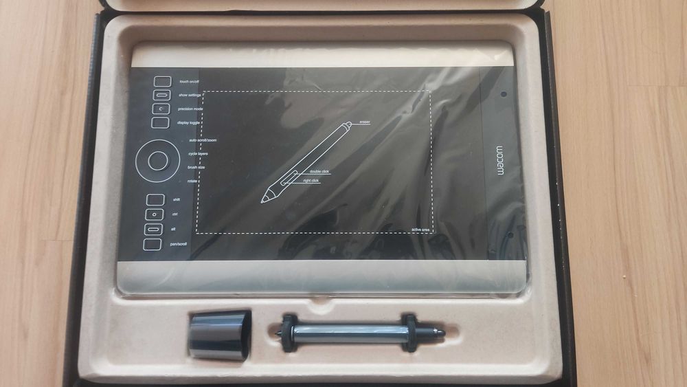 Tablet graficzny Wacom Intuos Pro M Special Edition.