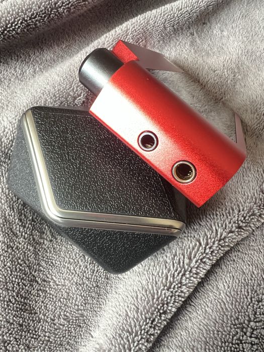 Hifiman r2r 2000 red мультибіт PCM 1702 x2