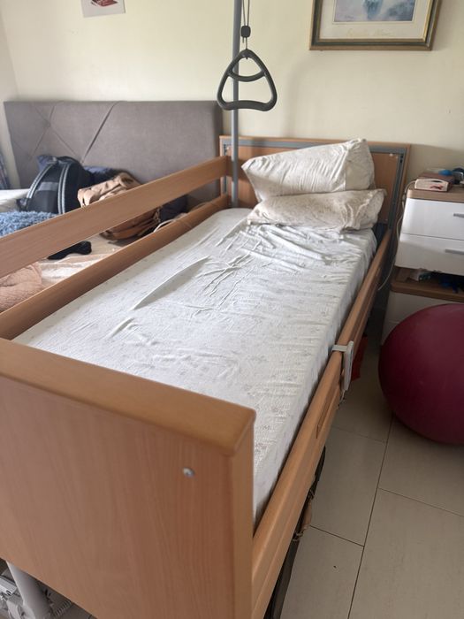 Cama articulada 6 meses de uso