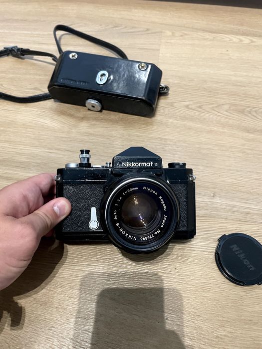 Camara analogica NIKKORMAT, NIKON