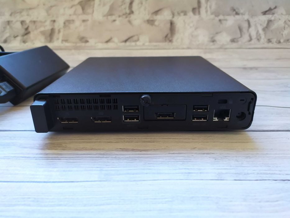 HP EliteDesk 705 G4 DM AMD Ryzen 5 Pro 2400GE/16GB/256GB SSD/Wi-Fi