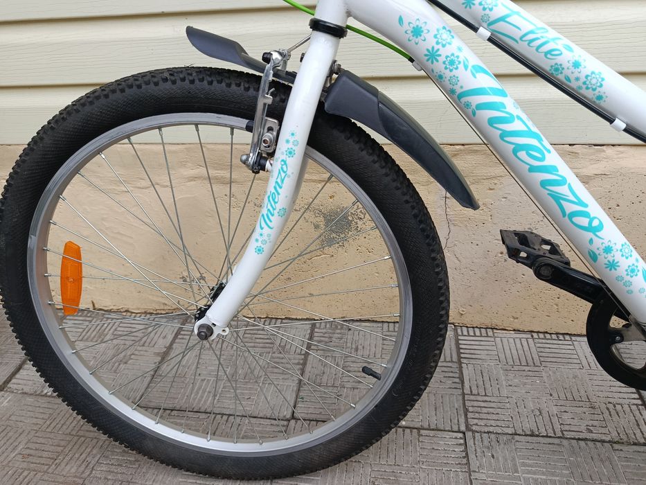 Велосипед дитячий для дівчинки.