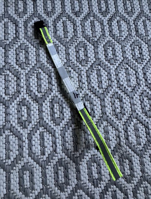 Ошийник люмінесцентний для котів  та маленьких собак