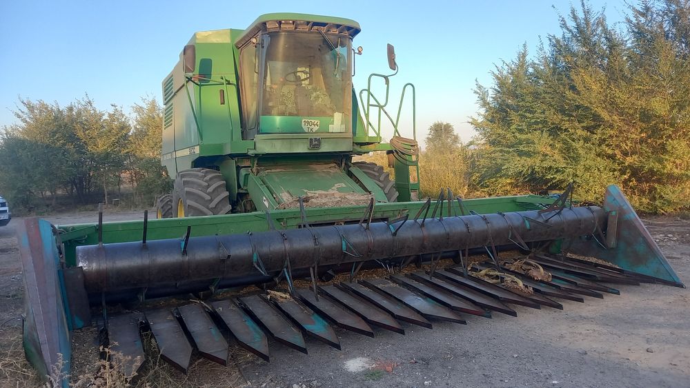 Комбаин Джон дир 9500