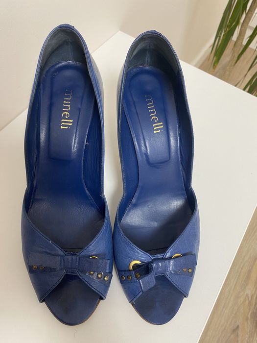 Шкіряні босоніжки Minelli