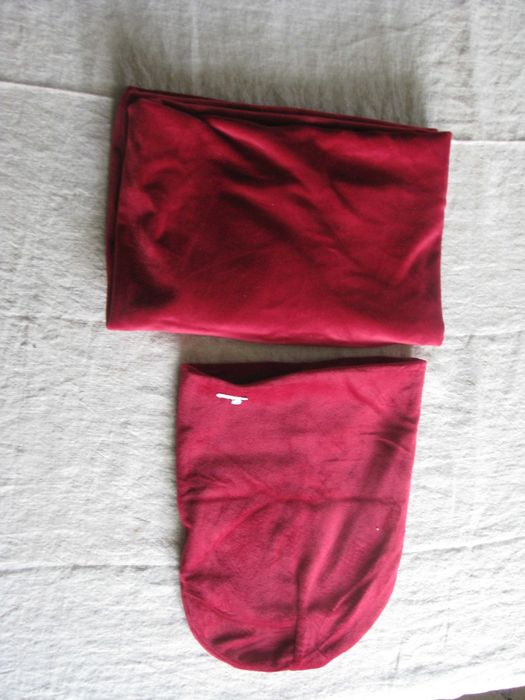 Ciepły welurowy  bordowy komplet czapka i komin