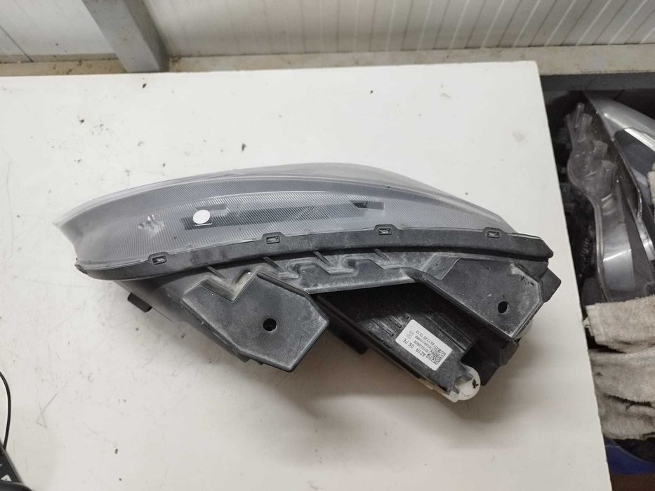 Farol direito elétrico HB3 LED (motor) HYUNDAI Kauai desde 10/2017