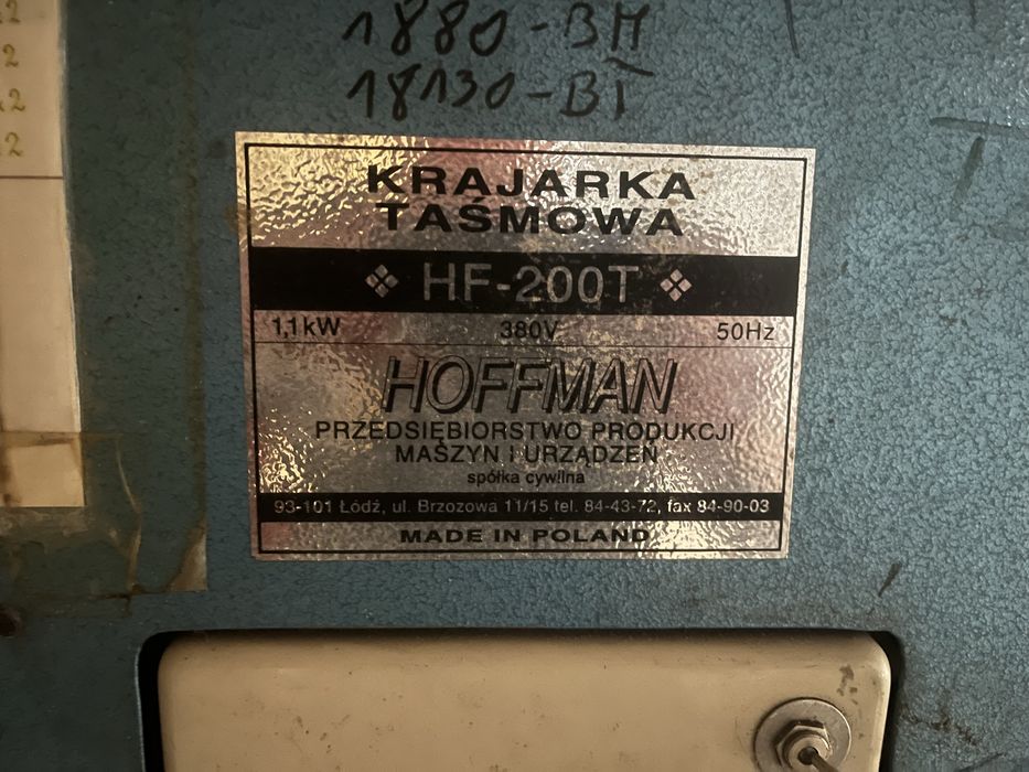 Maszyna do ciecia pianki (mała)stan dobry
