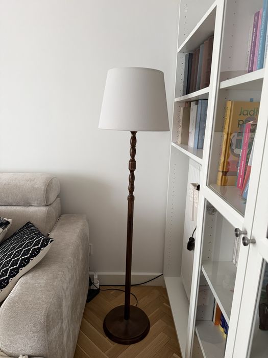 Abażur lampy Ikea KINNAHULT biały E27 bdb stan pasuje do innych