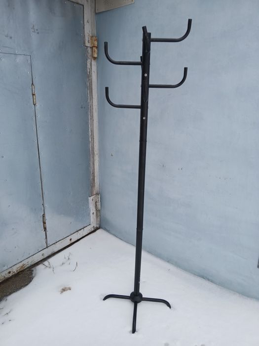 Вiшалки для одягу напольнi