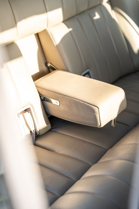 Jaguar XJ6 Gold Edition