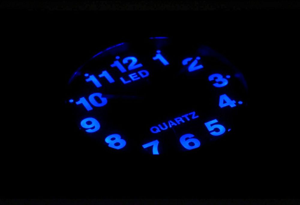 Zegar Ścienny LED Podświetlany Aluminium Wiszący