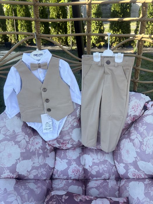Nowe garnitury bezowe 68/74/80/86