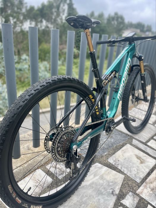 Megamo Track Factory SLR