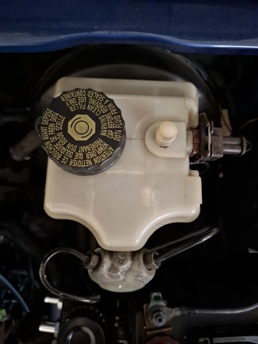 Tampa do reservatório Psa