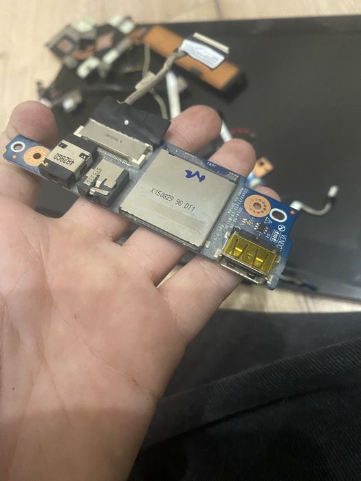 różne rzeczy do laptopa lenovo