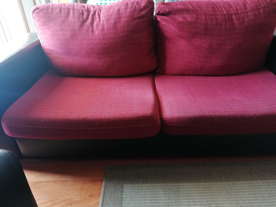 Sofás em pele e tecido