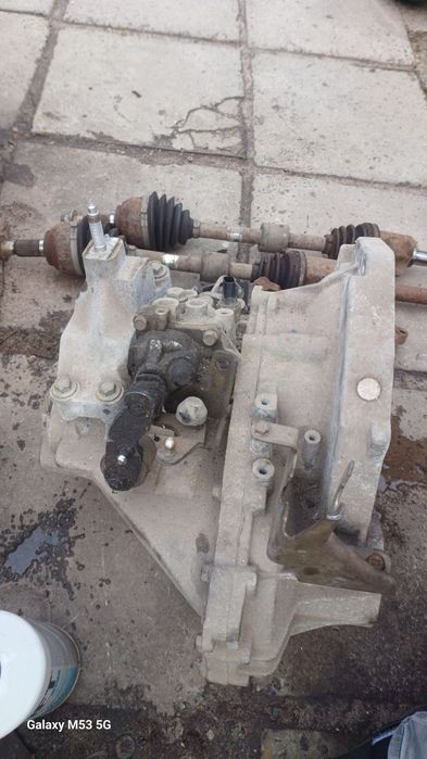 Коробка передач мг6 MG6 550 полуось