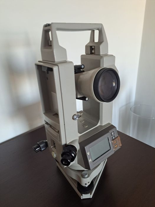 SOKKISHA DT5 Total Station64752409476737123
