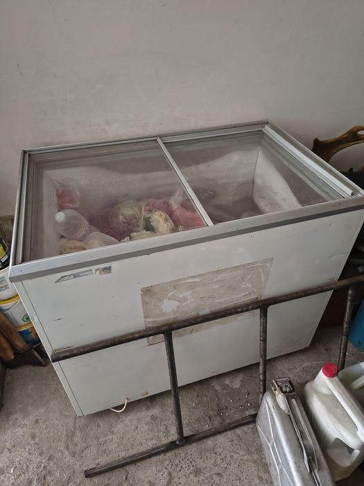Продам морозильну камеру