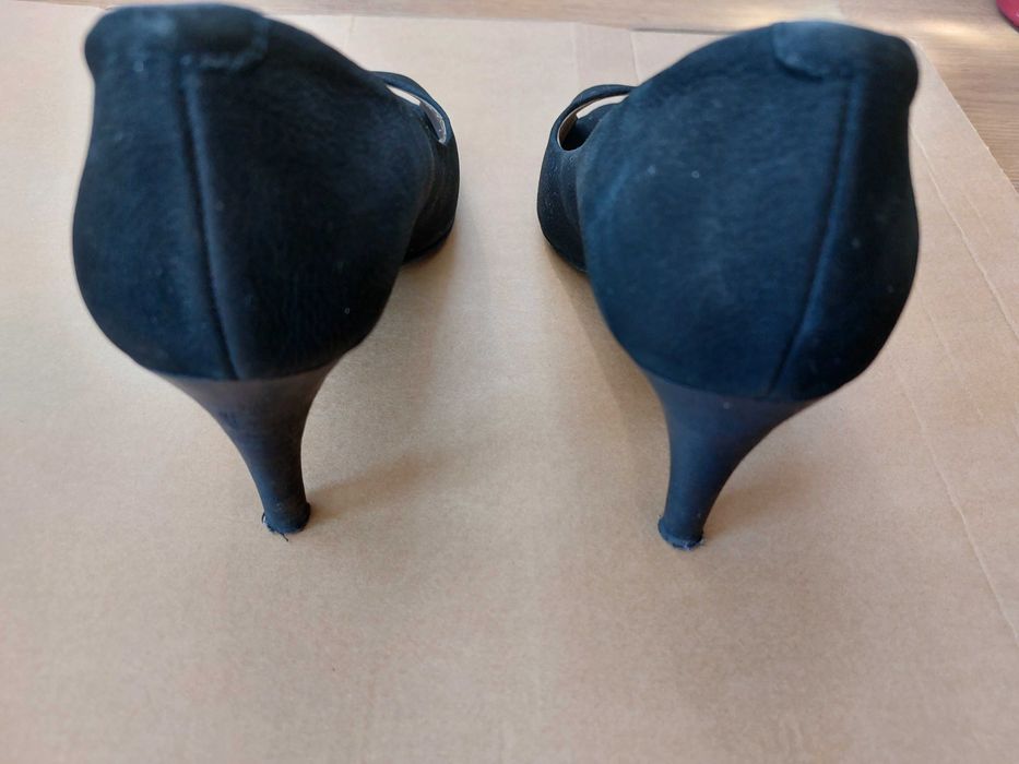 Buty damskie na obcasie rozm 37 Ecco
