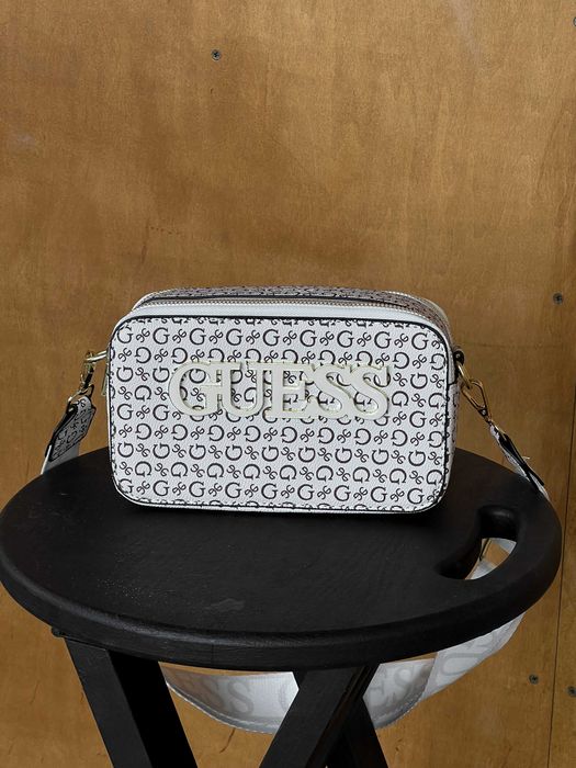 Сумка женская Guess через плечо кросс боди на широком ремне Гесс
